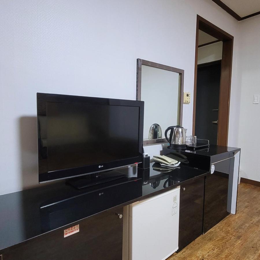 International Hotel ג'גו מראה חיצוני תמונה